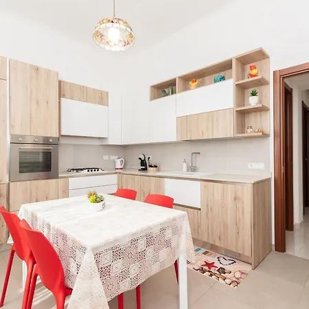 Passeggiata Mare - 10 Min Centro Appartement